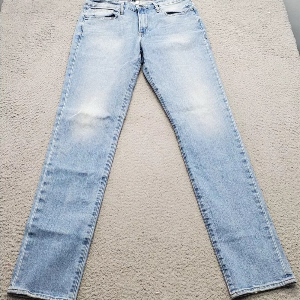 Frame blue jeans